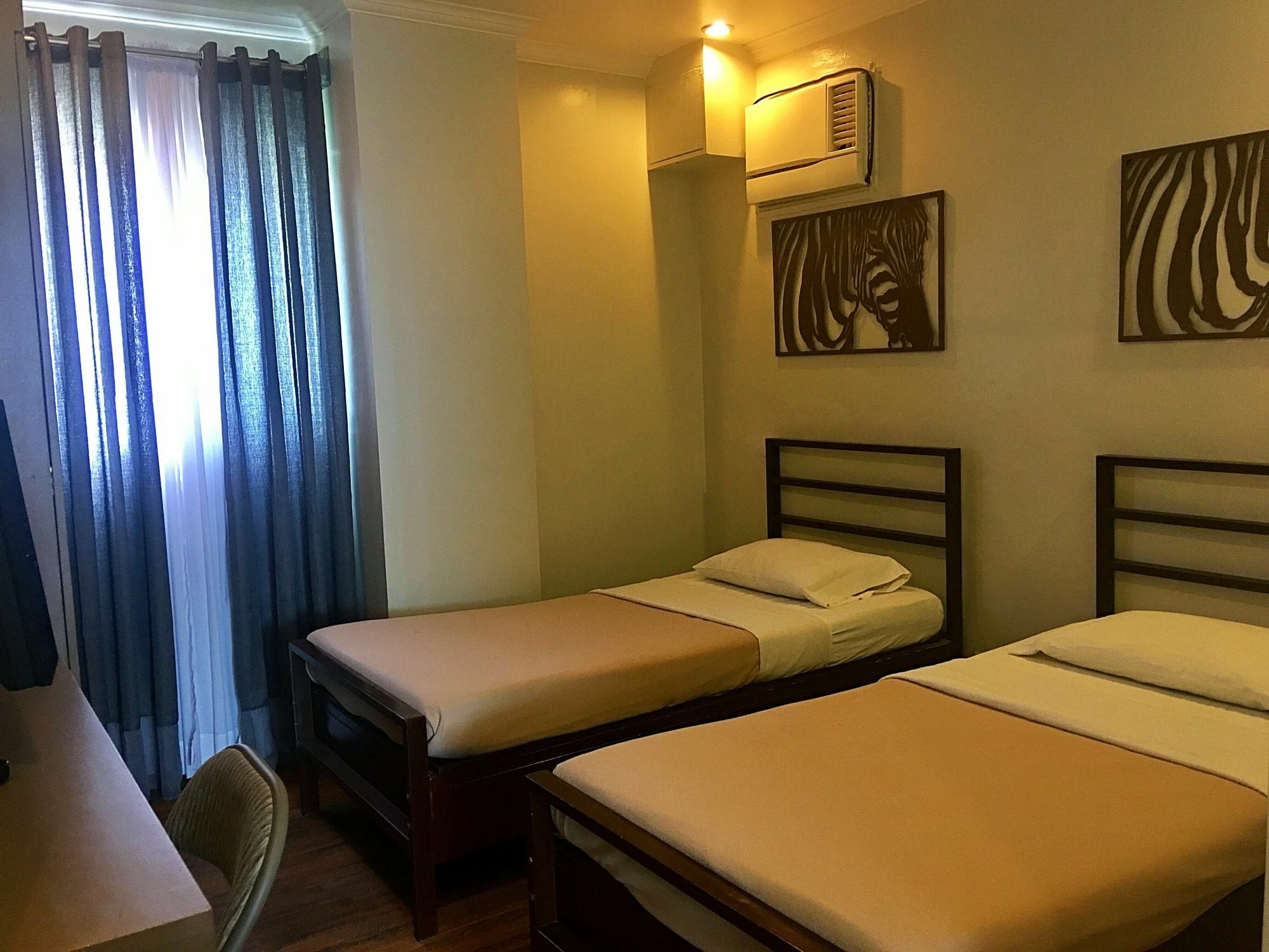 Hotel Tiffany Laoag Luaran gambar